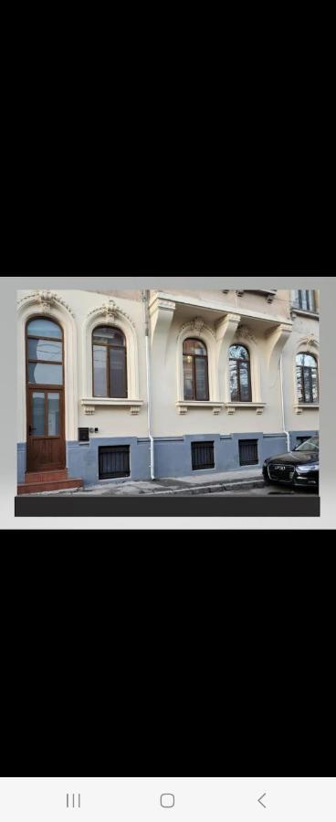 The- Point- 3Br Bright Cloud Apartment Bukares Bagian luar foto